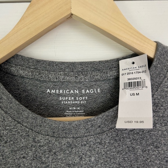 AE Super Soft  T-Shirt NWT - Picture 2 of 3